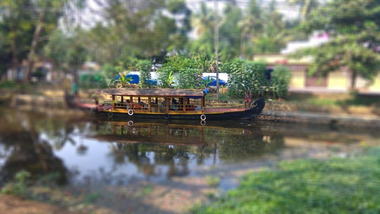 Marari Sabari Home Stay Mararikulam Extérieur photo